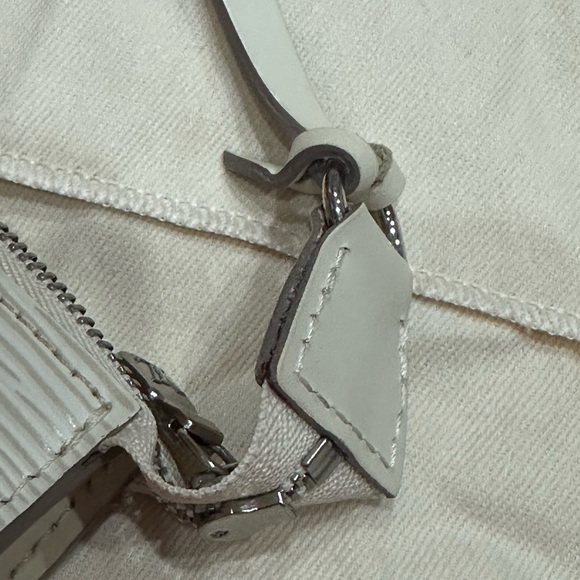 🖤BLACK FRIDAY🎄Louis Vuitton pochette vintage off white epi leather nice deal - Picture 5 of 9